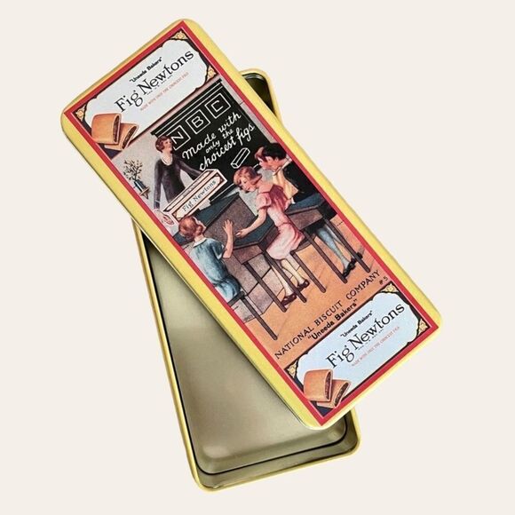 ๐บ Vintage Fig Newton National Biscuit Company Decorative Tin Retro Home Decor - Picture 1 of 11